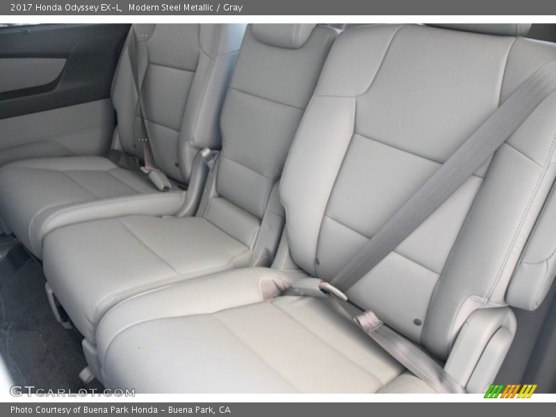 Modern Steel Metallic / Gray 2017 Honda Odyssey EX-L