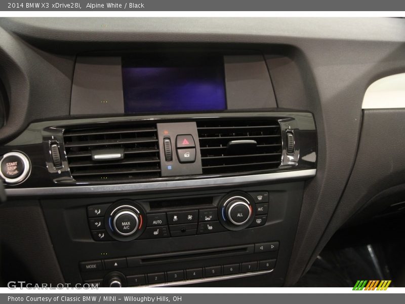 Alpine White / Black 2014 BMW X3 xDrive28i