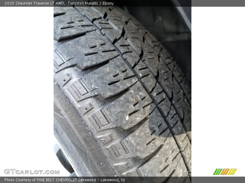 Tungsten Metallic / Ebony 2015 Chevrolet Traverse LT AWD