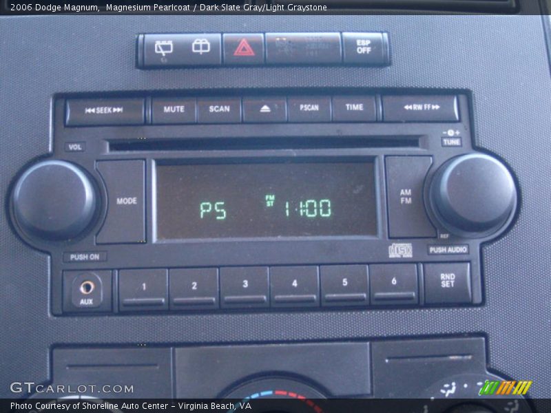 Magnesium Pearlcoat / Dark Slate Gray/Light Graystone 2006 Dodge Magnum