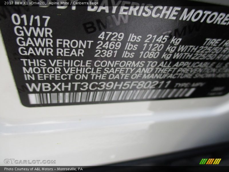 Alpine White / Canberra Beige 2017 BMW X1 xDrive28i