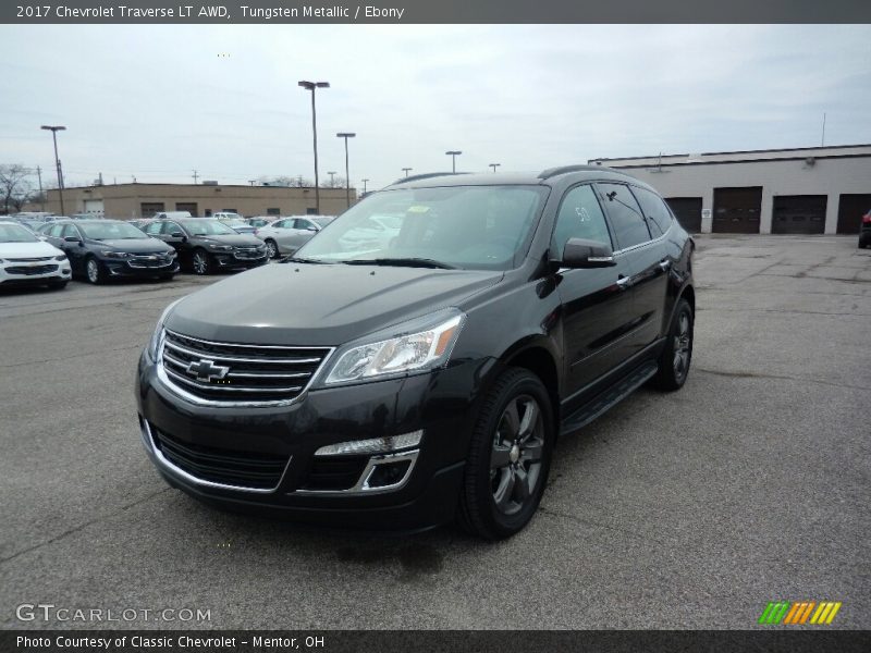Tungsten Metallic / Ebony 2017 Chevrolet Traverse LT AWD