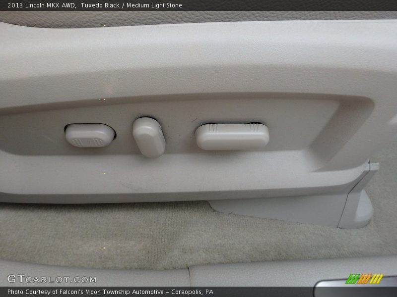 Tuxedo Black / Medium Light Stone 2013 Lincoln MKX AWD