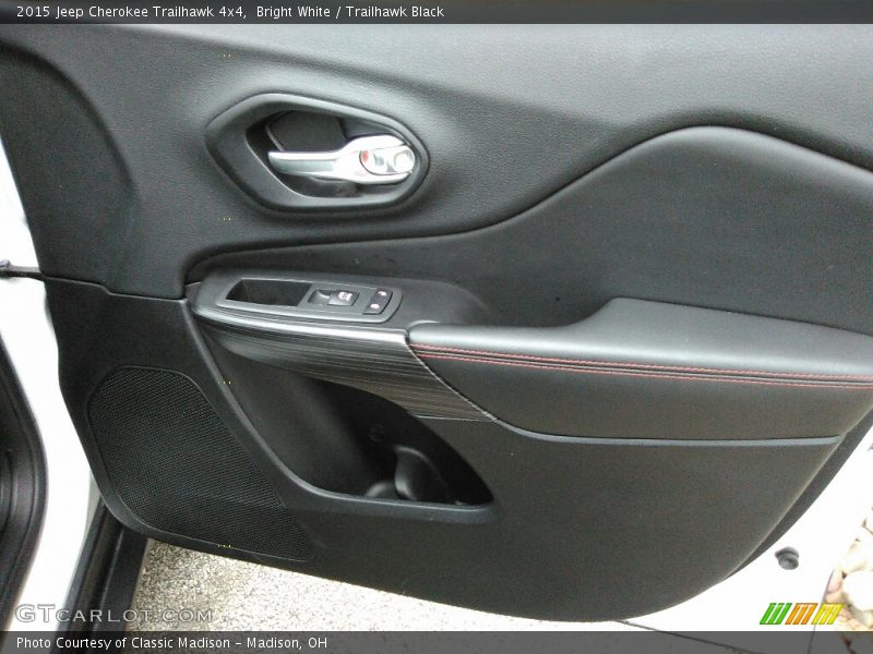 Bright White / Trailhawk Black 2015 Jeep Cherokee Trailhawk 4x4