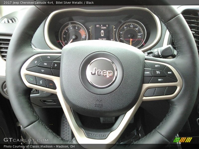 Billet Silver Metallic / Black 2017 Jeep Cherokee Latitude 4x4
