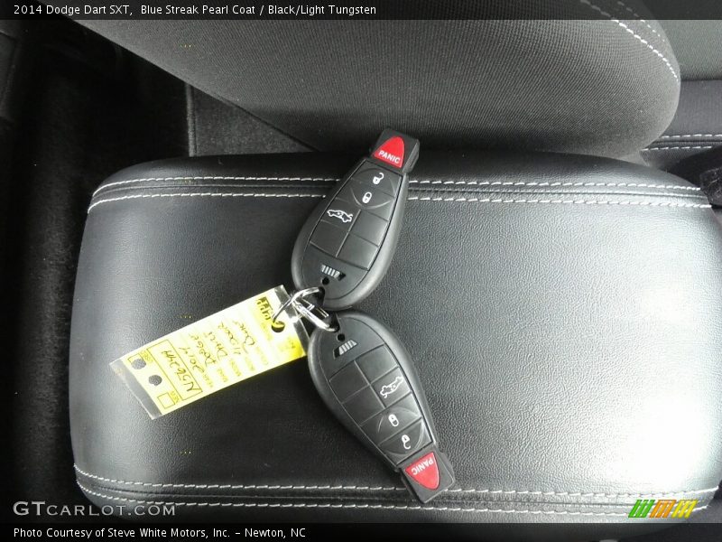 Blue Streak Pearl Coat / Black/Light Tungsten 2014 Dodge Dart SXT