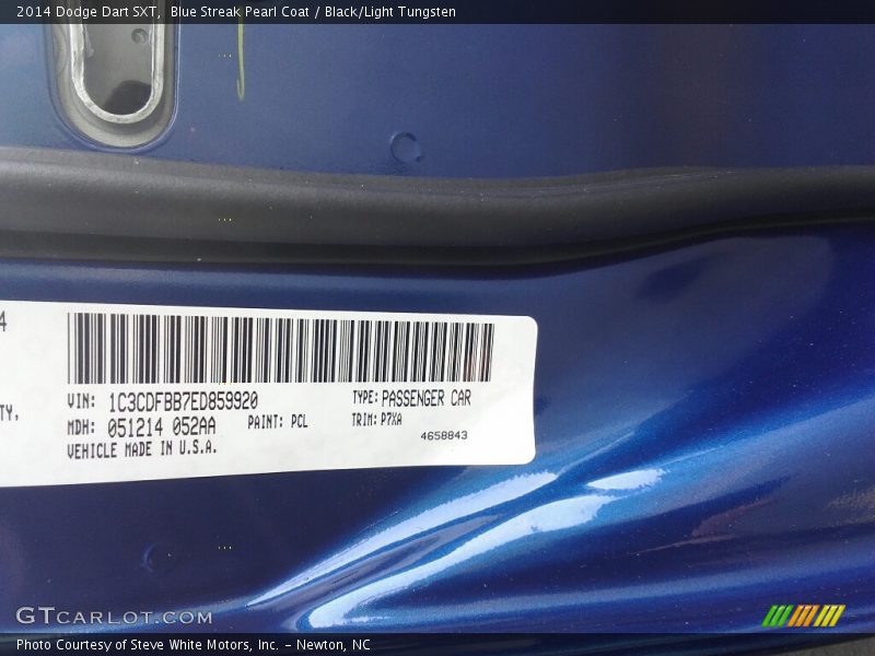 Blue Streak Pearl Coat / Black/Light Tungsten 2014 Dodge Dart SXT