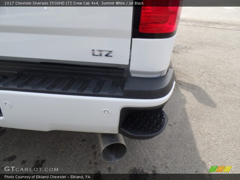 Summit White / Jet Black 2017 Chevrolet Silverado 3500HD LTZ Crew Cab 4x4