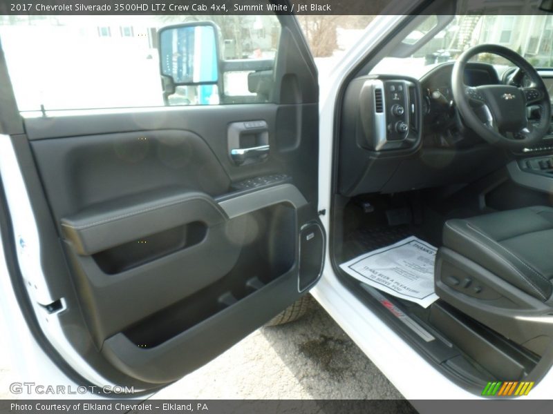 Summit White / Jet Black 2017 Chevrolet Silverado 3500HD LTZ Crew Cab 4x4