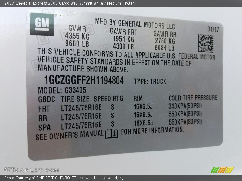 Summit White / Medium Pewter 2017 Chevrolet Express 3500 Cargo WT