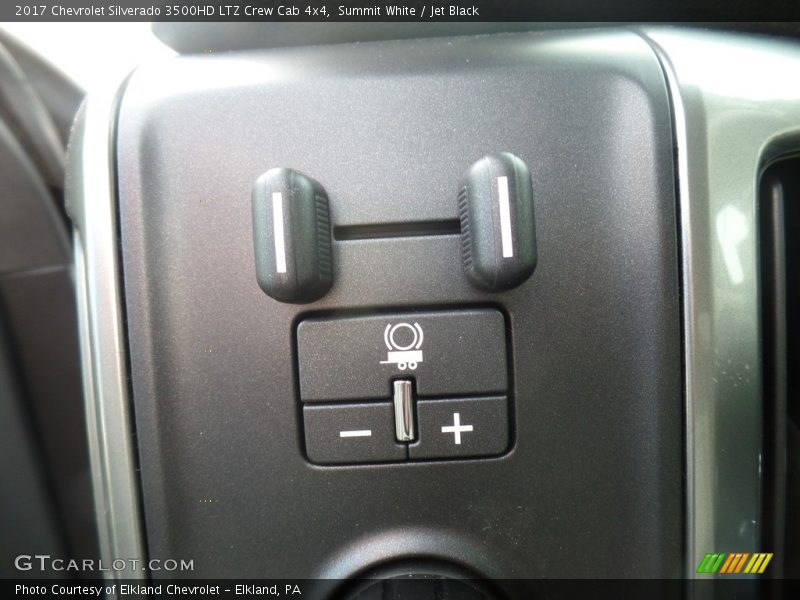 Summit White / Jet Black 2017 Chevrolet Silverado 3500HD LTZ Crew Cab 4x4