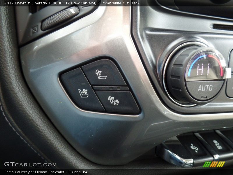 Summit White / Jet Black 2017 Chevrolet Silverado 3500HD LTZ Crew Cab 4x4