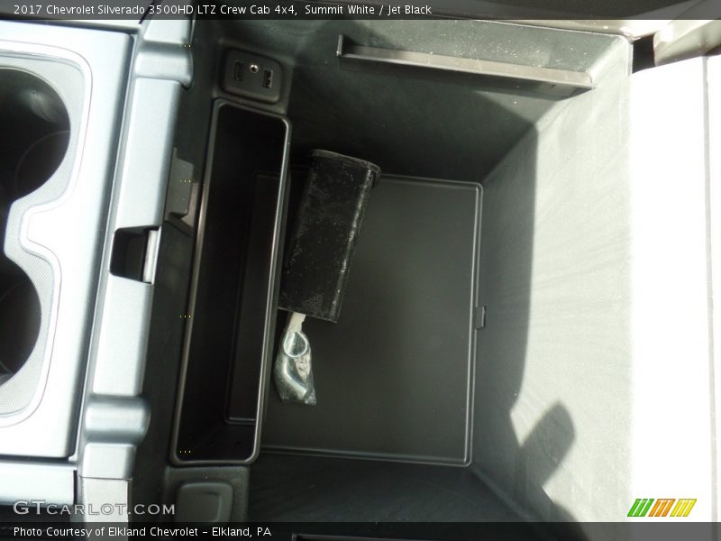 Summit White / Jet Black 2017 Chevrolet Silverado 3500HD LTZ Crew Cab 4x4