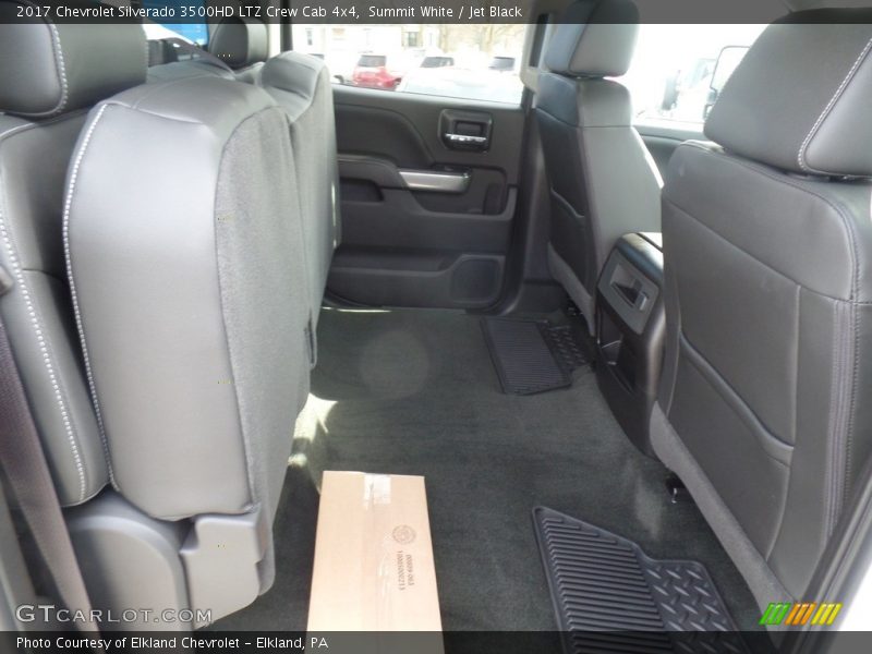 Summit White / Jet Black 2017 Chevrolet Silverado 3500HD LTZ Crew Cab 4x4