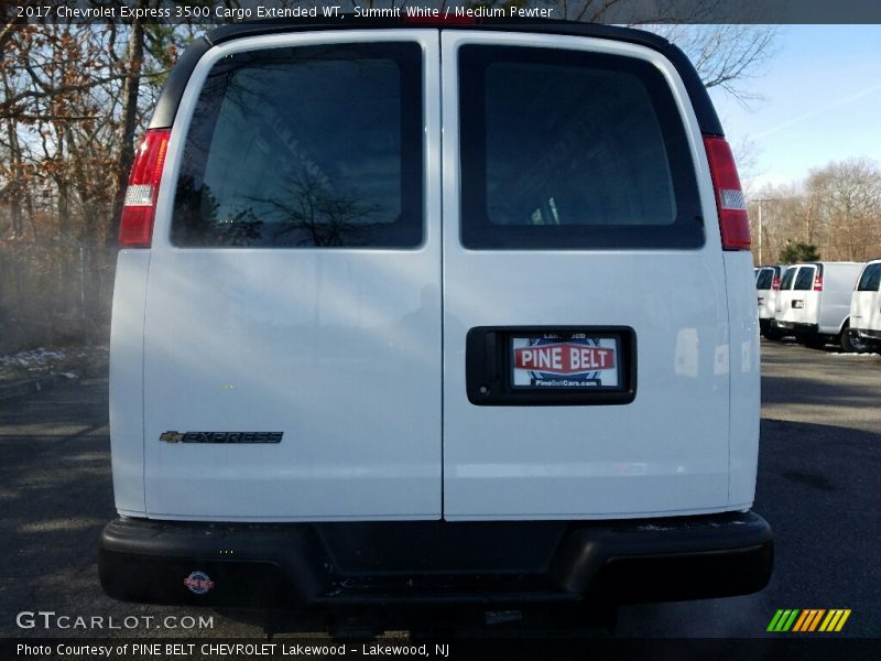 Summit White / Medium Pewter 2017 Chevrolet Express 3500 Cargo Extended WT