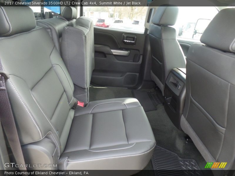 Summit White / Jet Black 2017 Chevrolet Silverado 3500HD LTZ Crew Cab 4x4