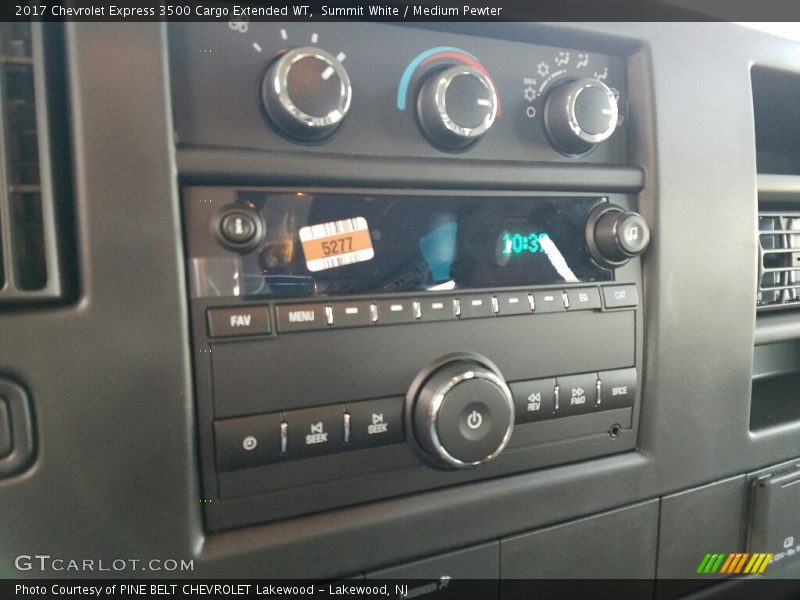 Summit White / Medium Pewter 2017 Chevrolet Express 3500 Cargo Extended WT