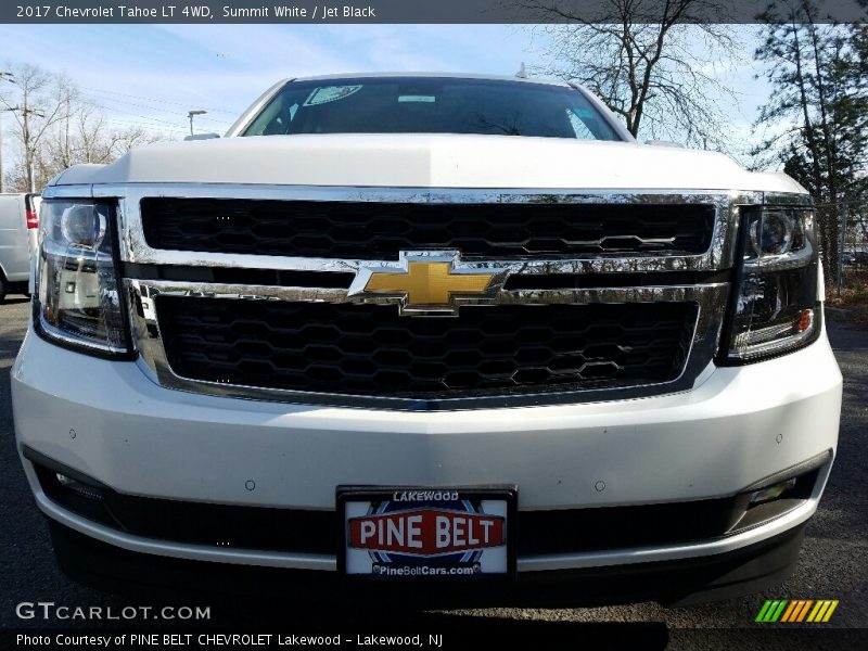 Summit White / Jet Black 2017 Chevrolet Tahoe LT 4WD