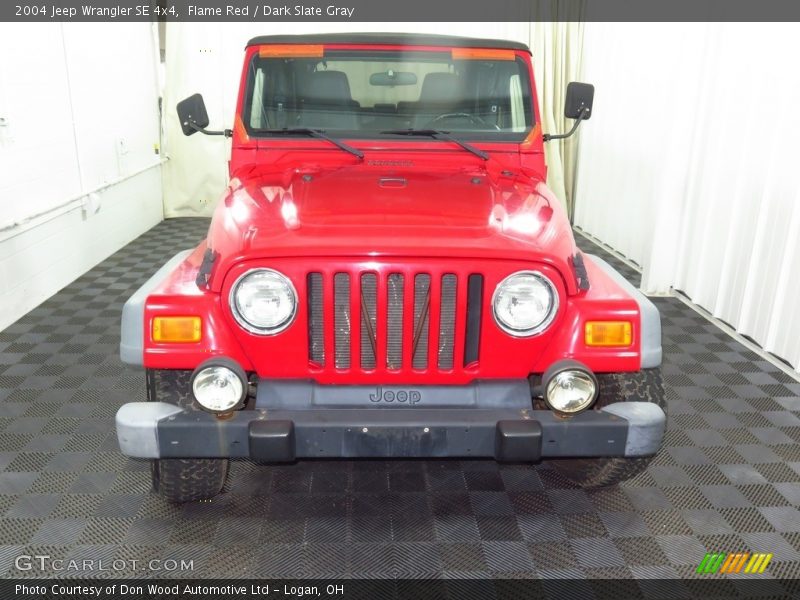 Flame Red / Dark Slate Gray 2004 Jeep Wrangler SE 4x4