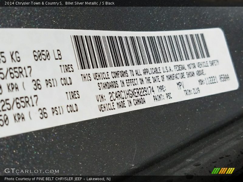 Billet Silver Metallic / S Black 2014 Chrysler Town & Country S