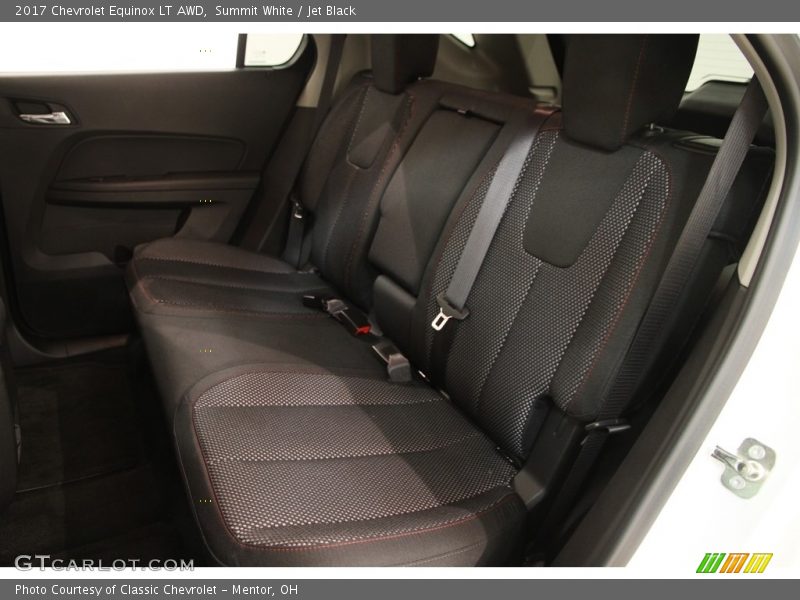 Summit White / Jet Black 2017 Chevrolet Equinox LT AWD