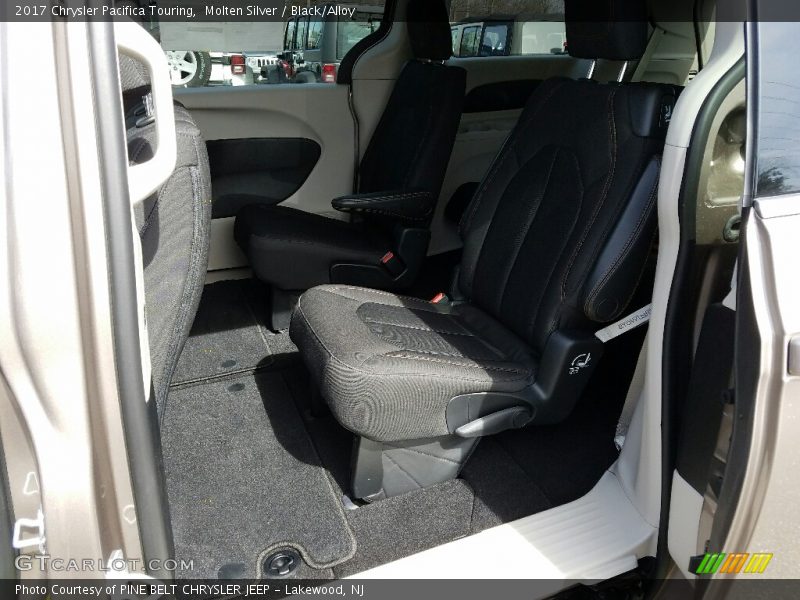 Molten Silver / Black/Alloy 2017 Chrysler Pacifica Touring