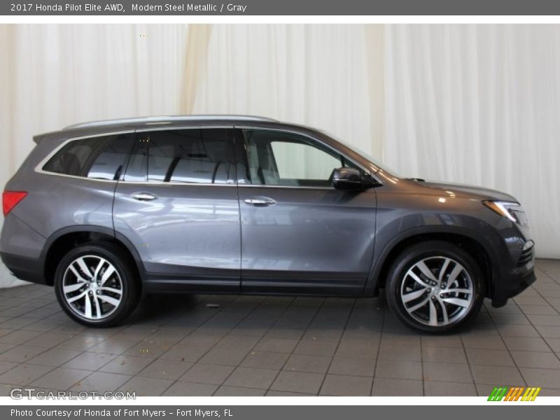 Modern Steel Metallic / Gray 2017 Honda Pilot Elite AWD