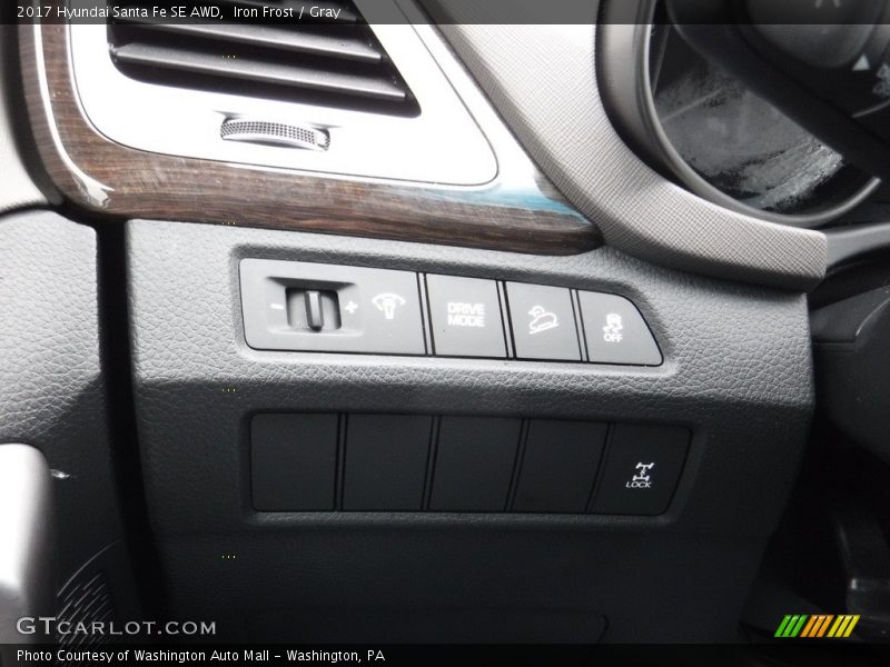 Iron Frost / Gray 2017 Hyundai Santa Fe SE AWD