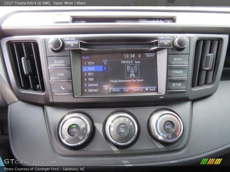 Super White / Black 2017 Toyota RAV4 LE AWD