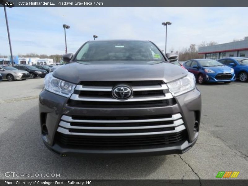 Predawn Gray Mica / Ash 2017 Toyota Highlander LE