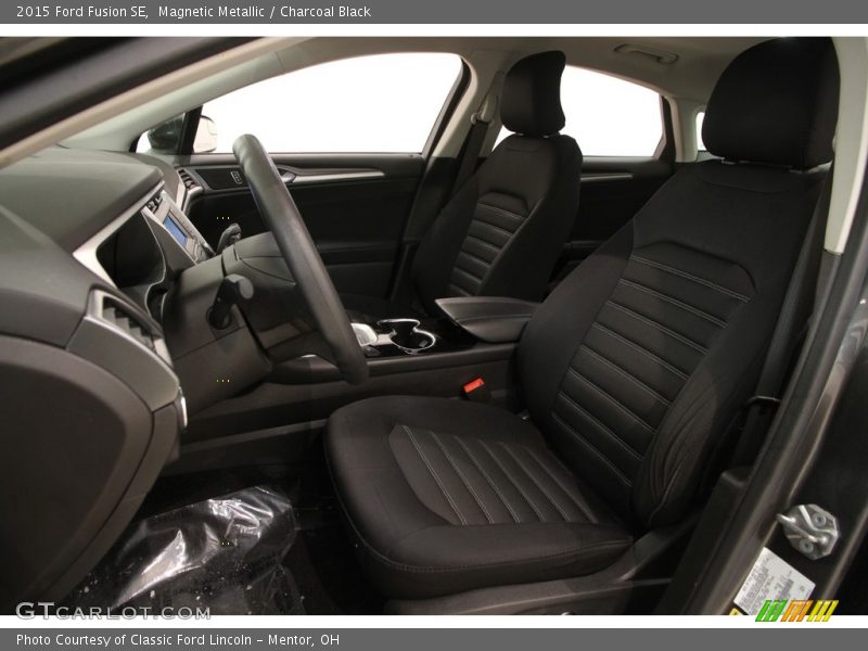 Magnetic Metallic / Charcoal Black 2015 Ford Fusion SE