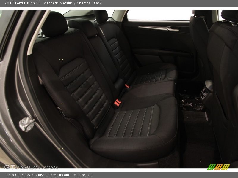 Magnetic Metallic / Charcoal Black 2015 Ford Fusion SE