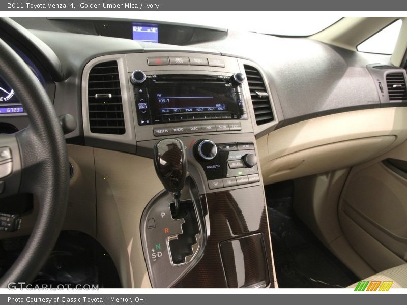 Golden Umber Mica / Ivory 2011 Toyota Venza I4