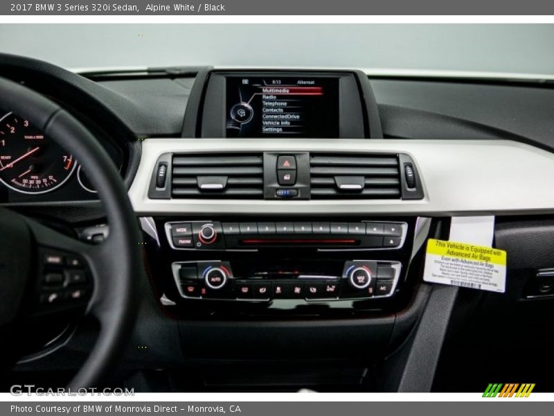 Alpine White / Black 2017 BMW 3 Series 320i Sedan