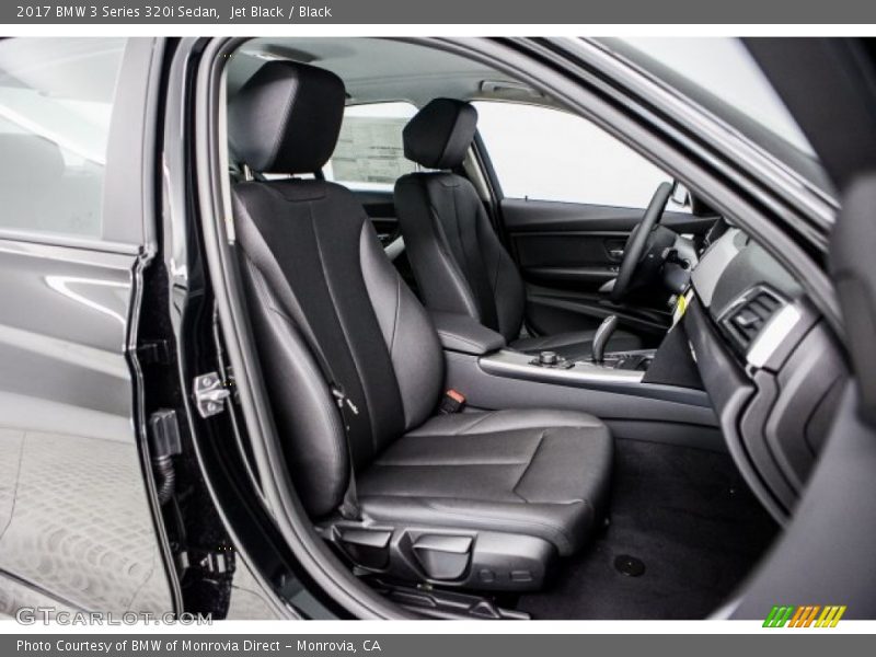 Jet Black / Black 2017 BMW 3 Series 320i Sedan