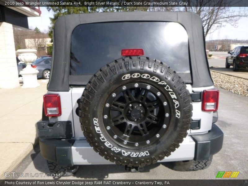 Bright Silver Metallic / Dark Slate Gray/Medium Slate Gray 2010 Jeep Wrangler Unlimited Sahara 4x4