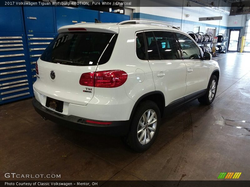 Pure White / Charcoal 2017 Volkswagen Tiguan Wolfsburg 4MOTION