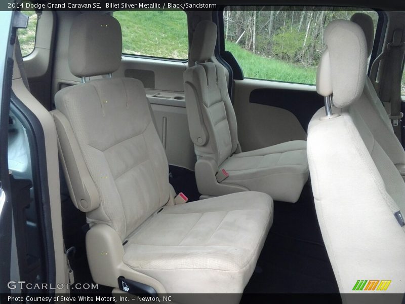 Billet Silver Metallic / Black/Sandstorm 2014 Dodge Grand Caravan SE