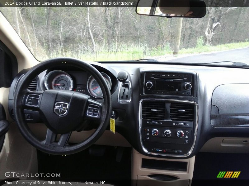 Billet Silver Metallic / Black/Sandstorm 2014 Dodge Grand Caravan SE