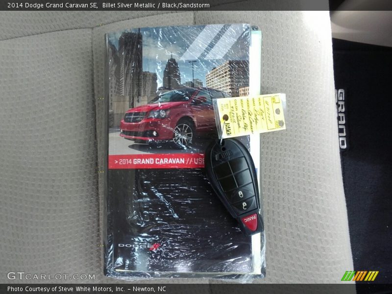 Billet Silver Metallic / Black/Sandstorm 2014 Dodge Grand Caravan SE