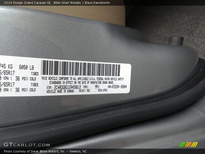 Billet Silver Metallic / Black/Sandstorm 2014 Dodge Grand Caravan SE