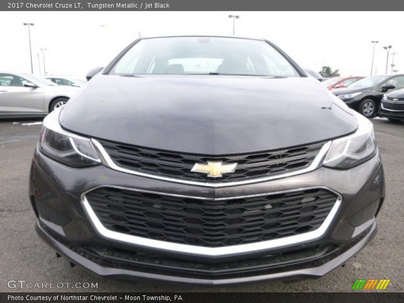 Tungsten Metallic / Jet Black 2017 Chevrolet Cruze LT