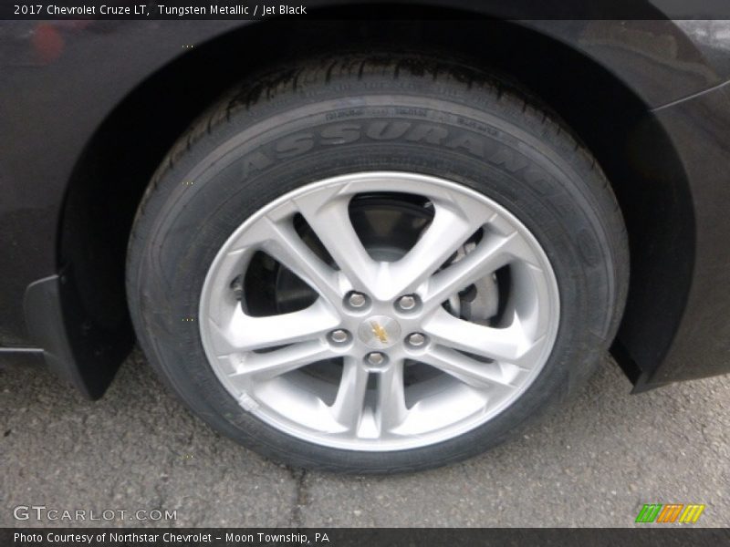 Tungsten Metallic / Jet Black 2017 Chevrolet Cruze LT