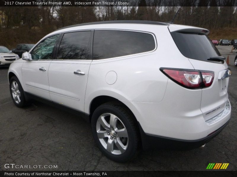 Iridescent Pearl Tricoat / Ebony 2017 Chevrolet Traverse Premier AWD