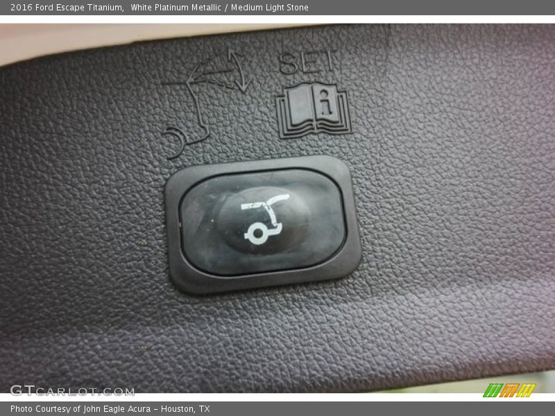 White Platinum Metallic / Medium Light Stone 2016 Ford Escape Titanium