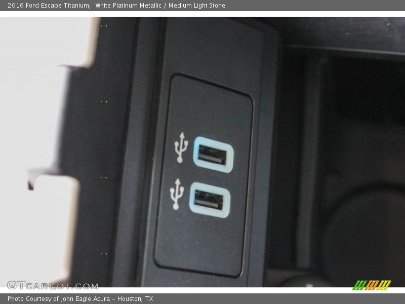 White Platinum Metallic / Medium Light Stone 2016 Ford Escape Titanium
