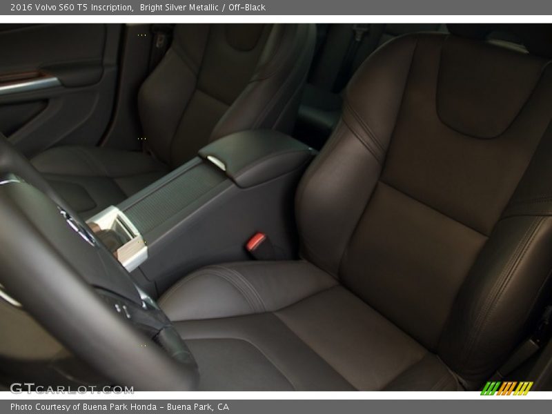 Bright Silver Metallic / Off-Black 2016 Volvo S60 T5 Inscription