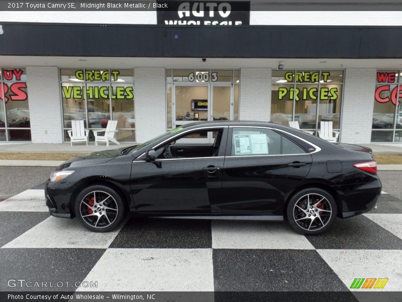 Midnight Black Metallic / Black 2017 Toyota Camry SE
