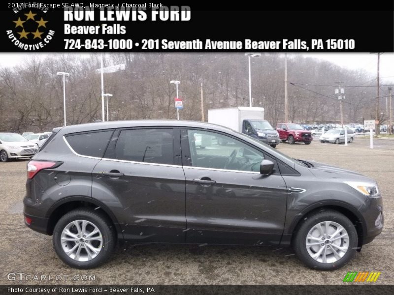 Magnetic / Charcoal Black 2017 Ford Escape SE 4WD