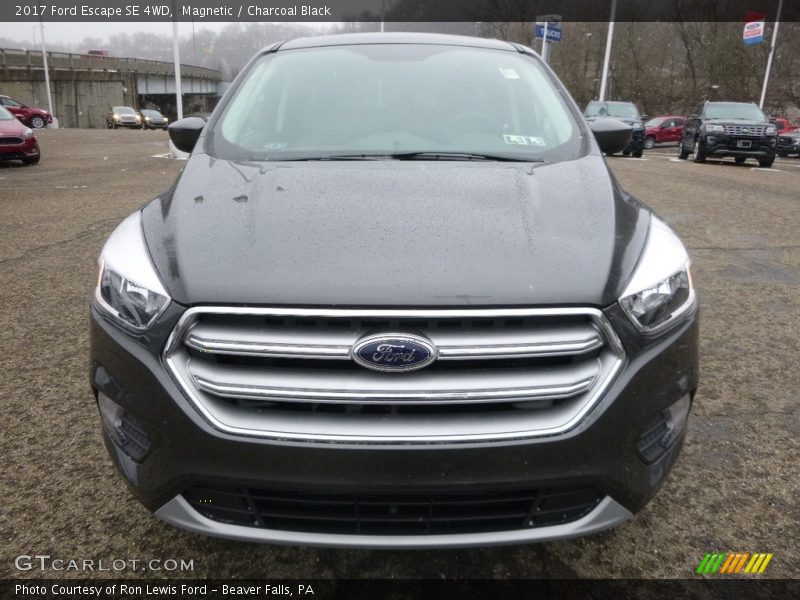 Magnetic / Charcoal Black 2017 Ford Escape SE 4WD